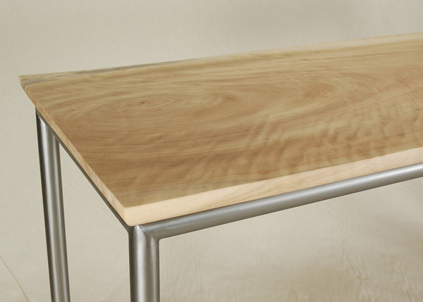 #6010 Barcelona Console